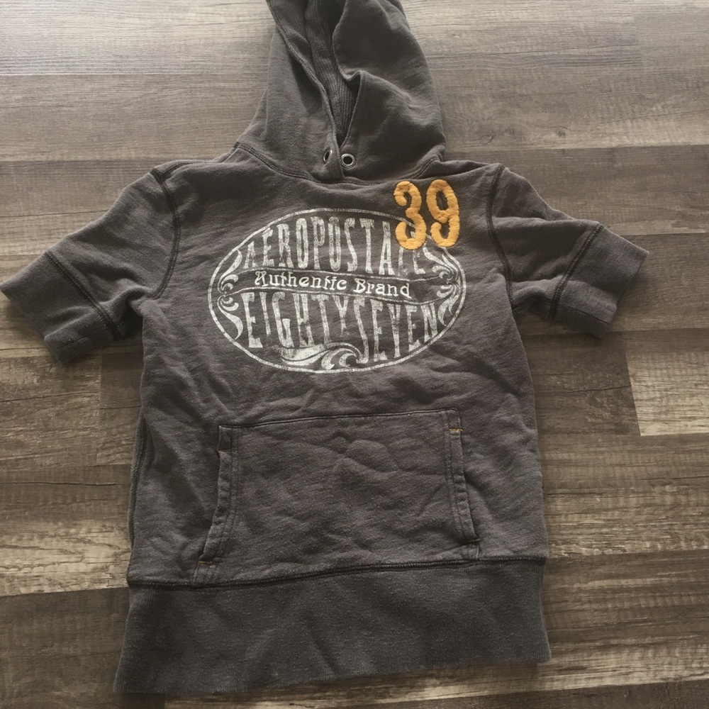 Short sleeved Aero Hoodie. Small 💙